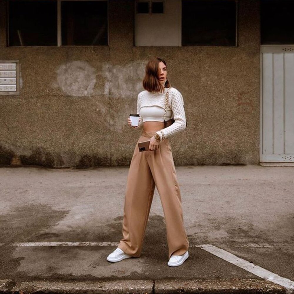 Zara XS-S Cream Crop Sweater